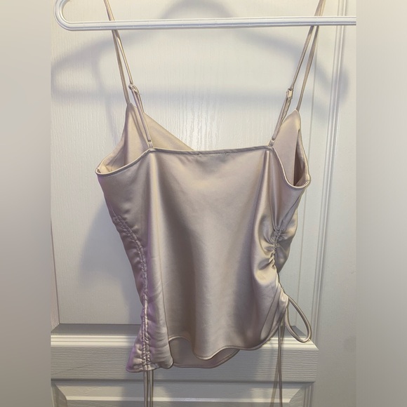 Dynamite silk top - Picture 2 of 4